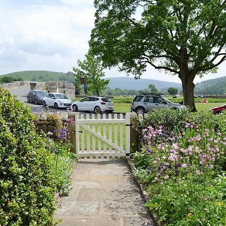 Holiday home Clematis Burnsall