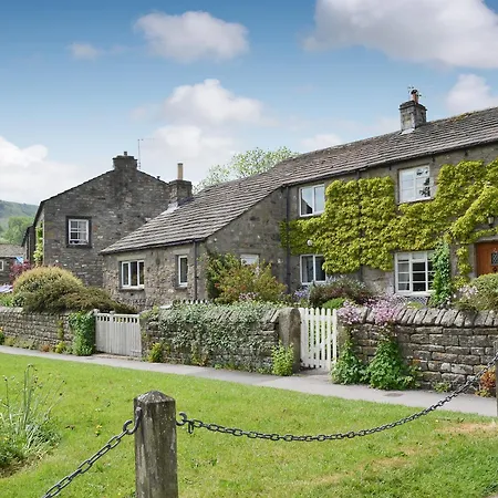 Clematis Semesterbostad Burnsall