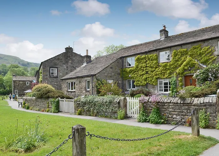 Clematis Semesterbostad Burnsall